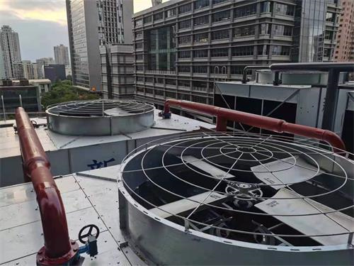 閉式冷卻塔和開式冷卻塔的區別，閉式冷卻塔的優點,閉式冷卻塔和開式冷卻塔的區別
