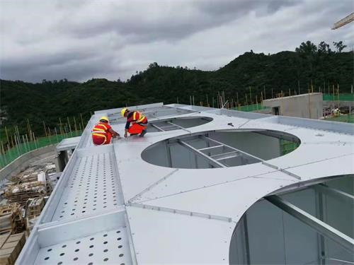 玻璃鋼冷卻塔在空調(diào)系統(tǒng)中的重要作用,玻璃鋼冷卻塔裂縫修復(fù)