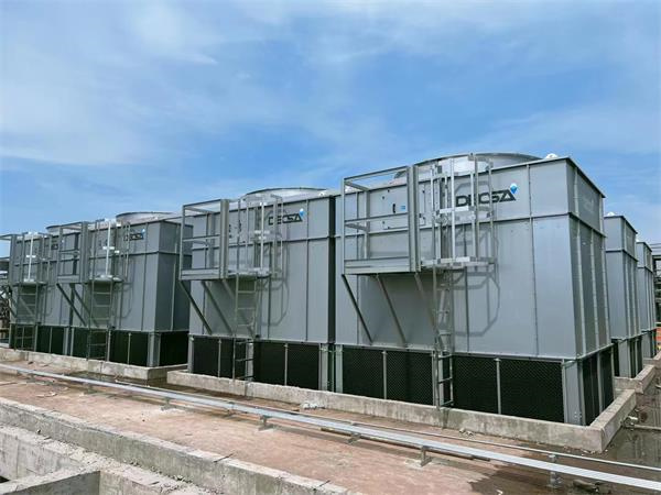 橫流冷卻塔內壁部件打磨工藝處理(橫流式冷卻塔結構)